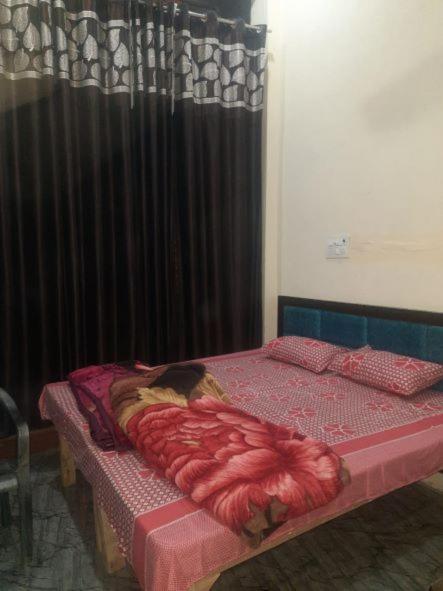 Gopal Sadan Hotel Vrindavan Exterior photo